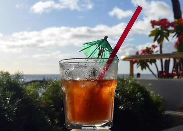 Celebra el Día Internacional del ron con estos 5 cocteles 5 Mai Tai con todo el sabor del ron. Foto genielutz en