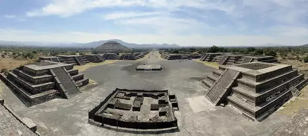 Teotihuacán está abierto, pero con algunas restricciones. Foto Makalu en Pixabay