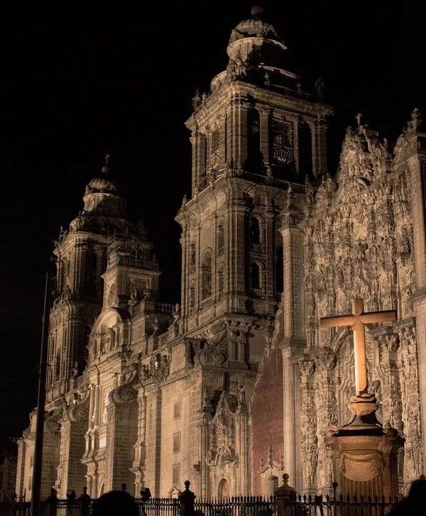La Catedral Metropolitana, mezcla de estilos y tendencias. Foto Pixabay