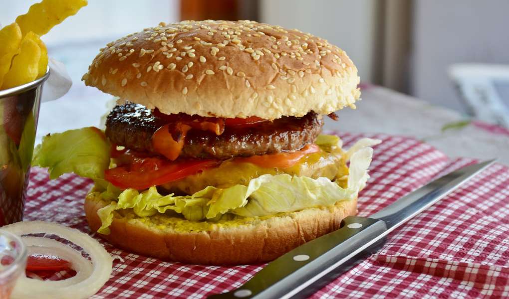 McDonalds-McPlant-hamburguesa-sin-carne