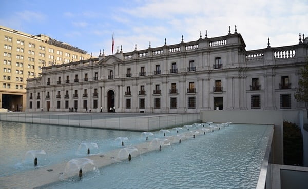 La Casa de Moneda en Santiago de Chile. Foto Patricio Hurtado en Pixabay