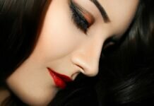 Labios rojos: 5 razones para sumarte a la tendencia Súmate a la tendencia de los labios rojos. Foto Oliana Gruzdeva en Pixabay